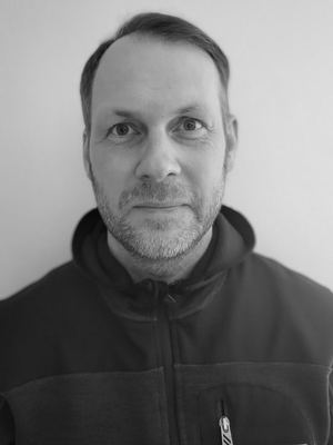 Porträttbild av Mikael Eriksson